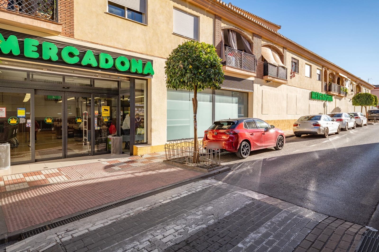 3 bedroom Penthouse for sale in Armilla with garage - € 319,000 (Ref: 9674977)