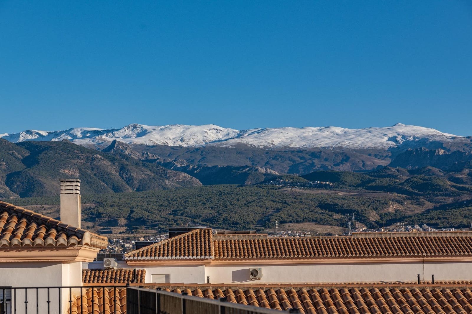 3 bedroom Penthouse for sale in Armilla with garage - € 319,000 (Ref: 9674977)