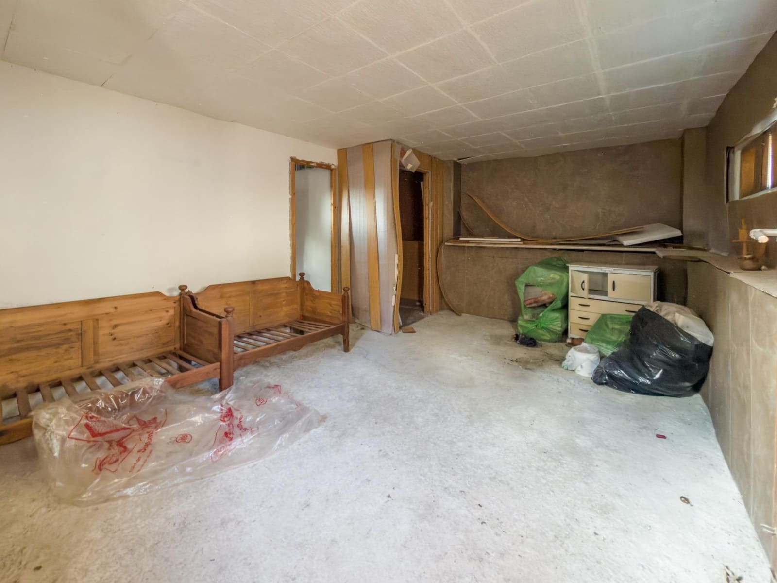 1 bedroom Finca/Country House for sale in Los Guajares with garage - € 89,900 (Ref: 9674979)