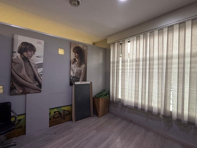 2 sovrum Företag att hyra i Churriana de la Vega - 700 € (Ref: 9674980)