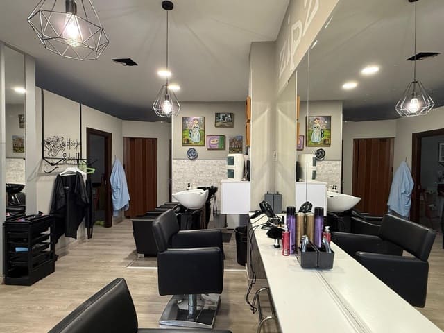 2 sovrum Företag att hyra i Churriana de la Vega - 700 € (Ref: 9674980)