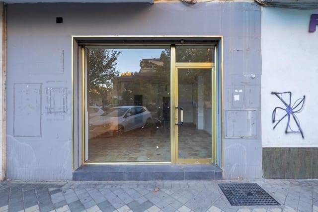 Commercial for sale in Granada city - € 95,000 (Ref: 9674981)