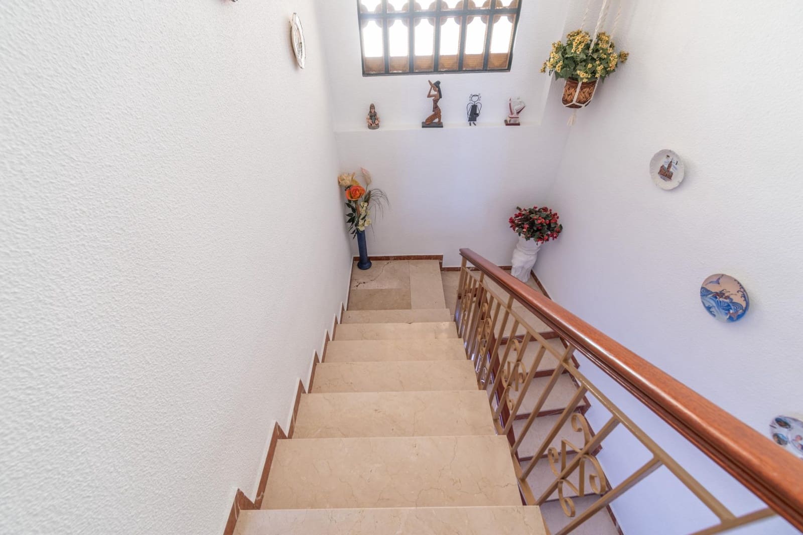 4 bedroom Townhouse for sale in Atarfe with pool - € 280,000 (Ref: 9674982)