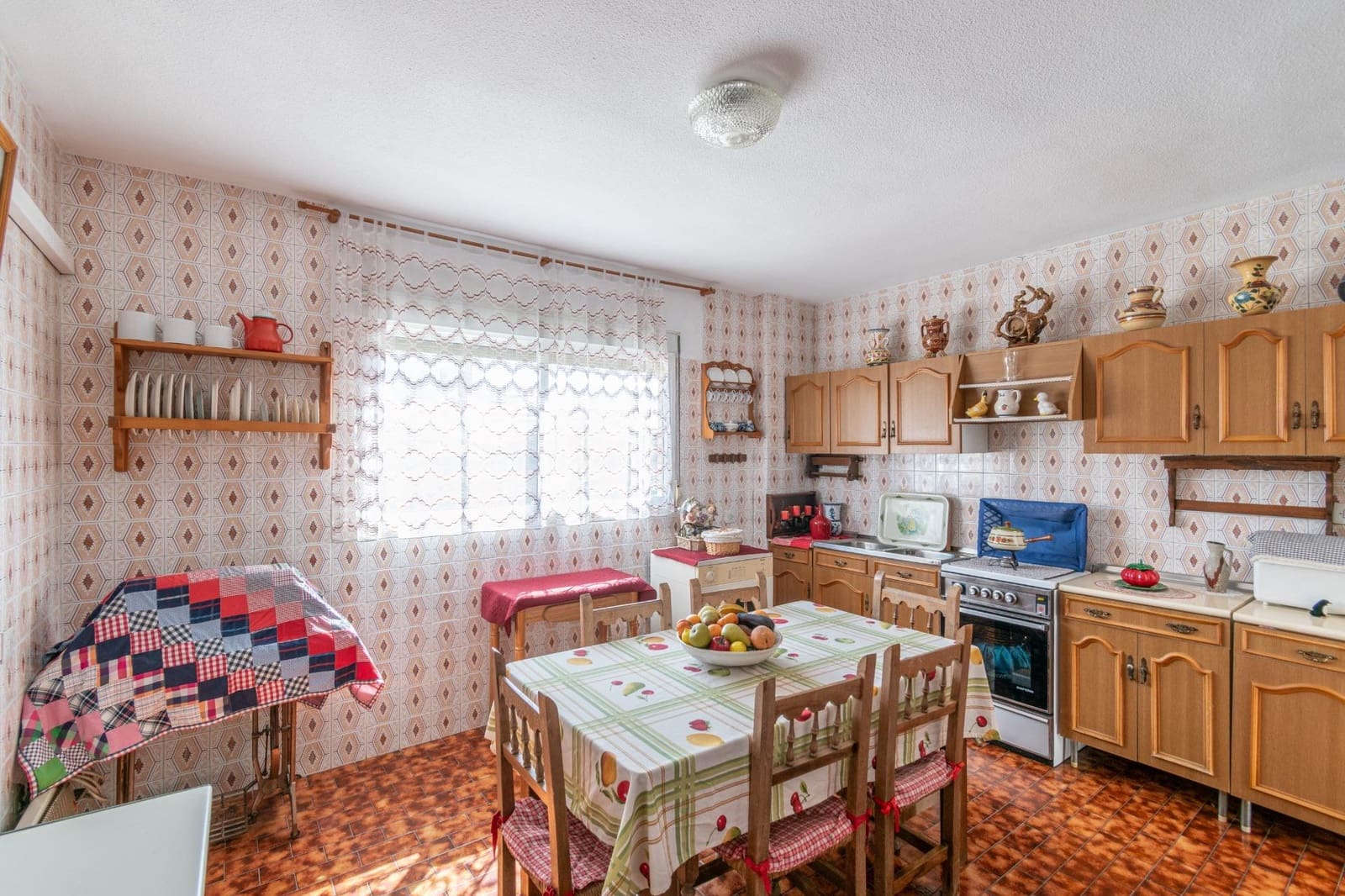 4 bedroom Townhouse for sale in Atarfe with pool - € 280,000 (Ref: 9674982)