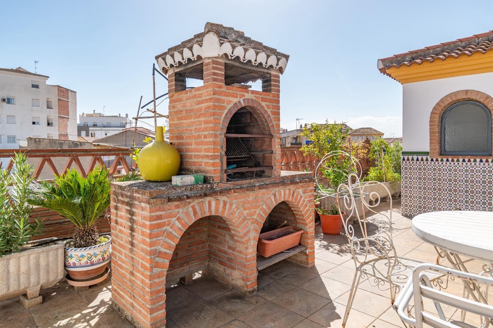 4 bedroom Townhouse for sale in Atarfe with pool - € 280,000 (Ref: 9674982)