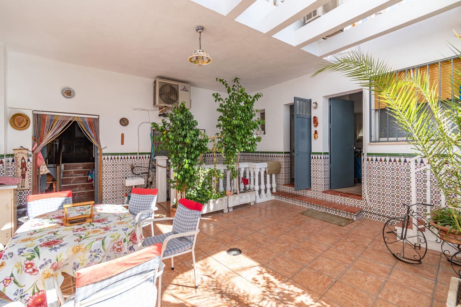 4 bedroom Townhouse for sale in Atarfe with pool - € 280,000 (Ref: 9674982)