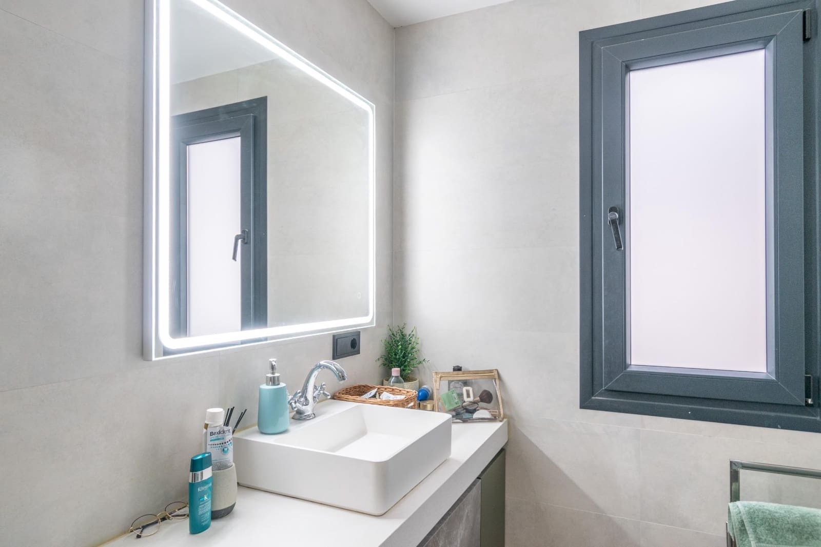 Piso de 3 habitaciones en Armilla en venta con piscina - 462.000 € (Ref: 9674983)