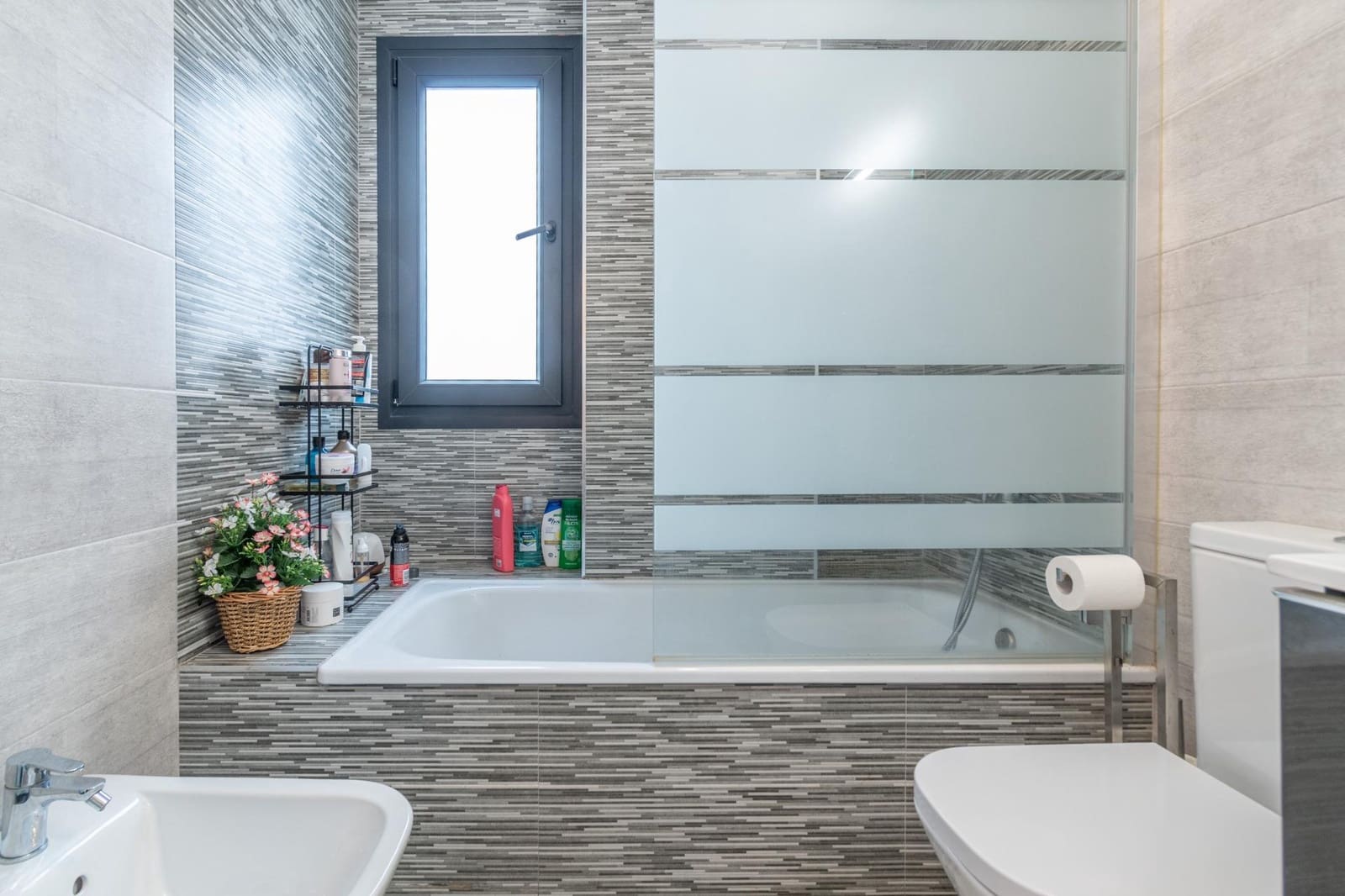 Piso de 3 habitaciones en Armilla en venta con piscina - 462.000 € (Ref: 9674983)