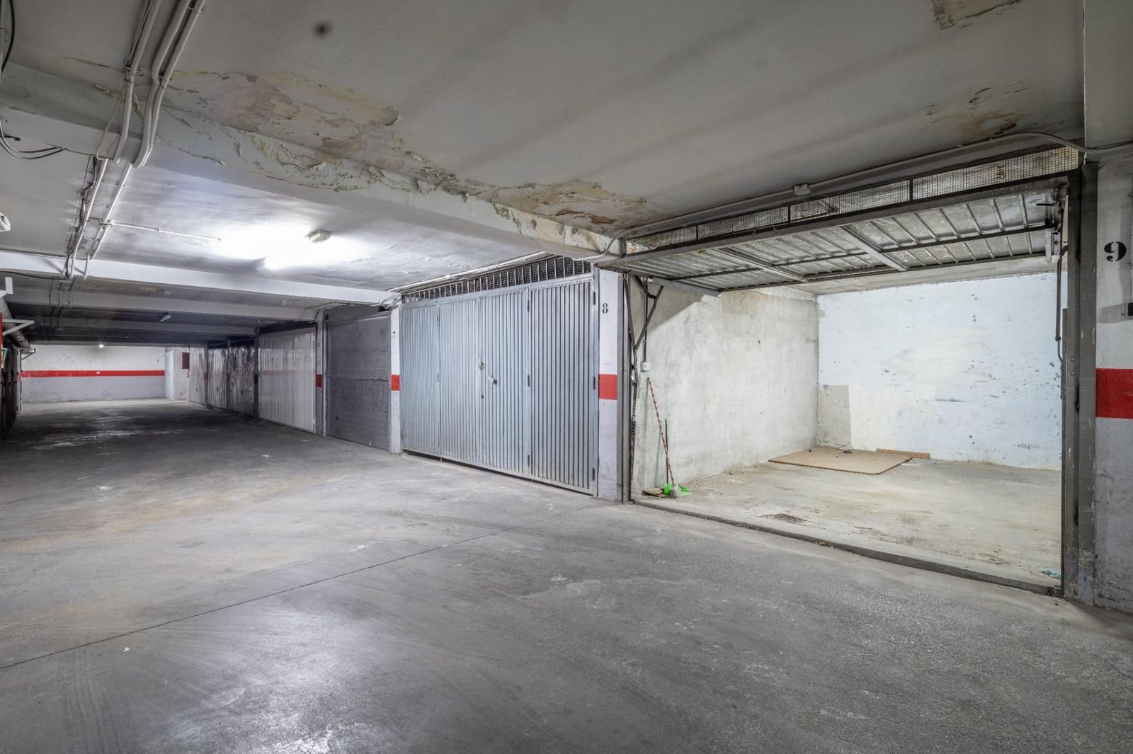 Garage for sale in Granada city - € 45,000 (Ref: 9674985)