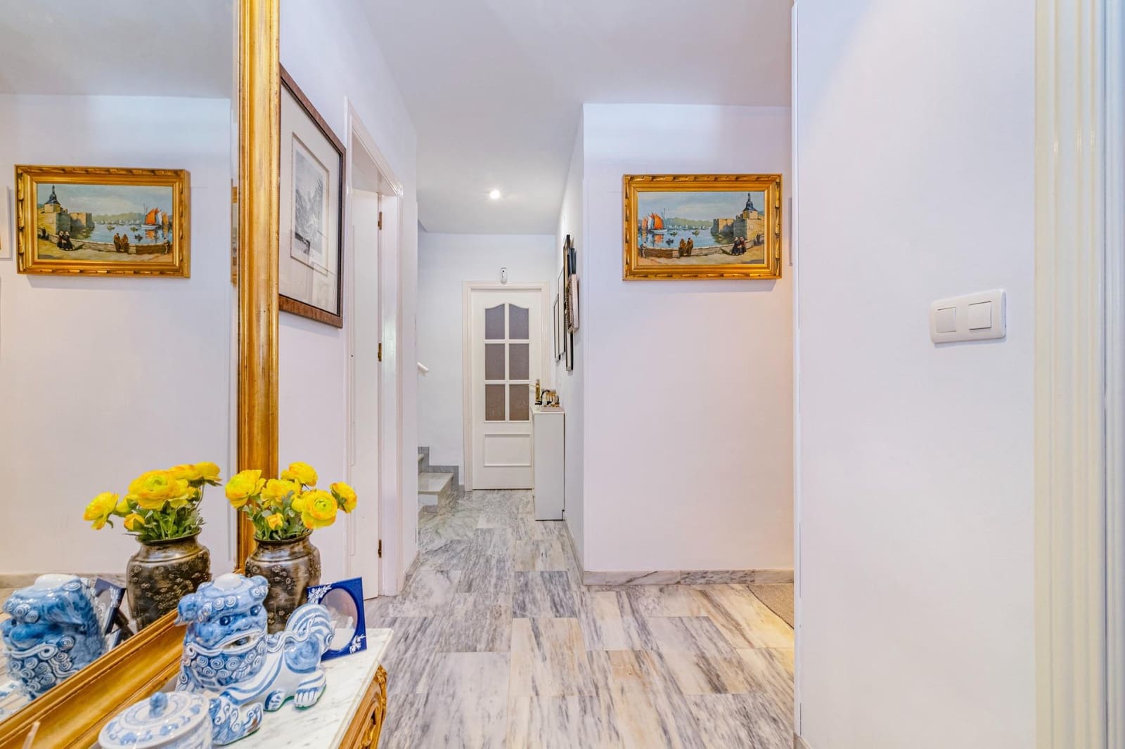 Chalet de 5 habitaciones en Jun en venta con piscina garaje - 279.900 € (Ref: 9674986)