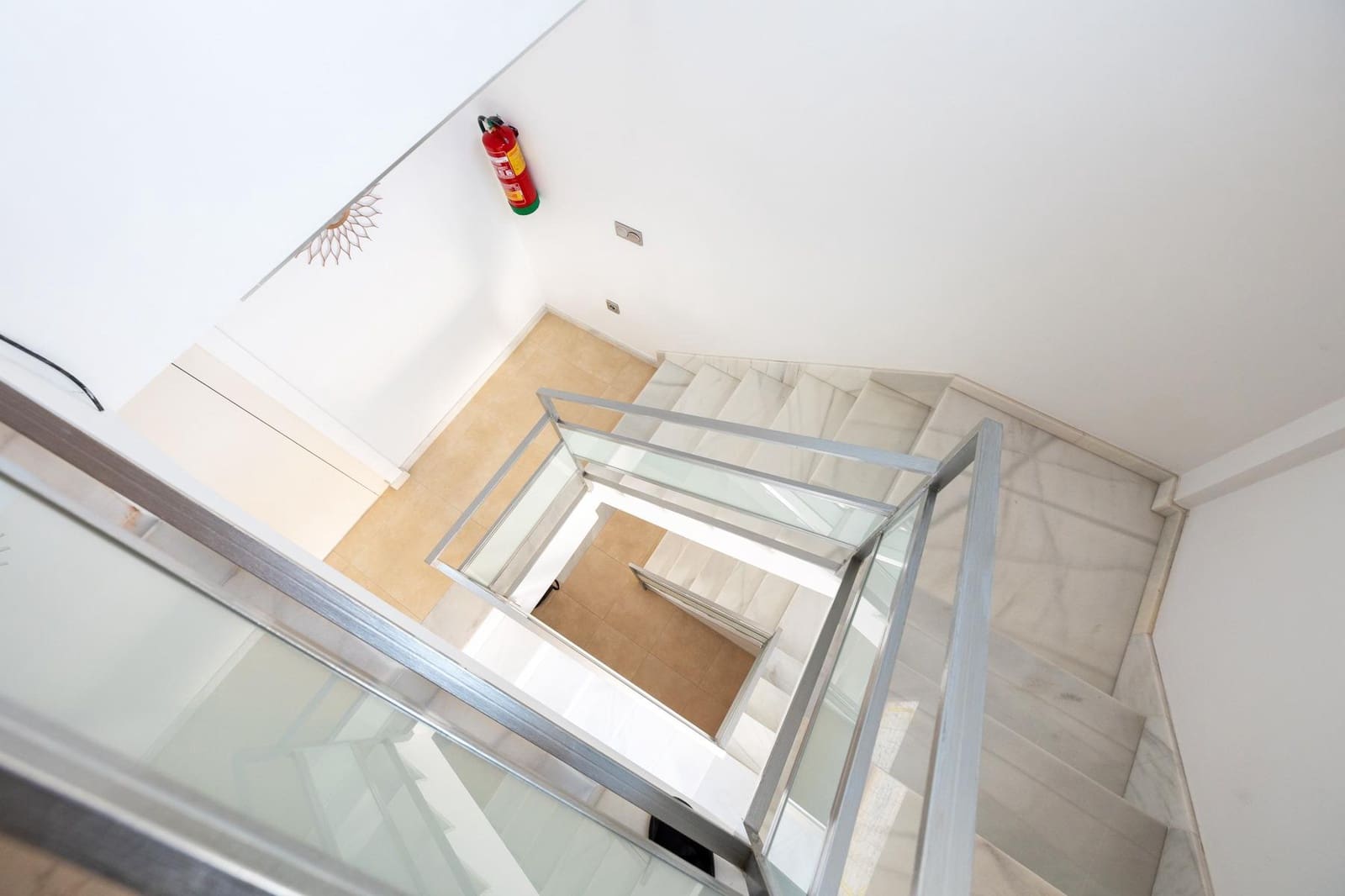 Apartamento de 4 habitaciones en La Zubia en venta con garaje - 392.000 € (Ref: 9674988)