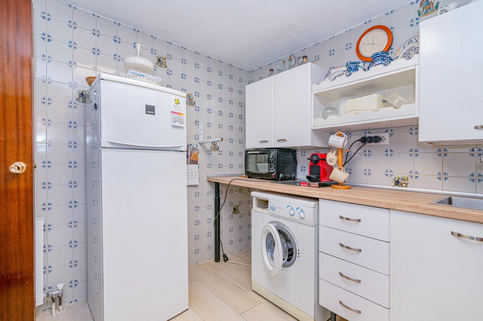 4 makuuhuone Asunto myytävänä paikassa Granada kaupunki mukana 
autotalli - 333 000 € (Ref: 9674990)