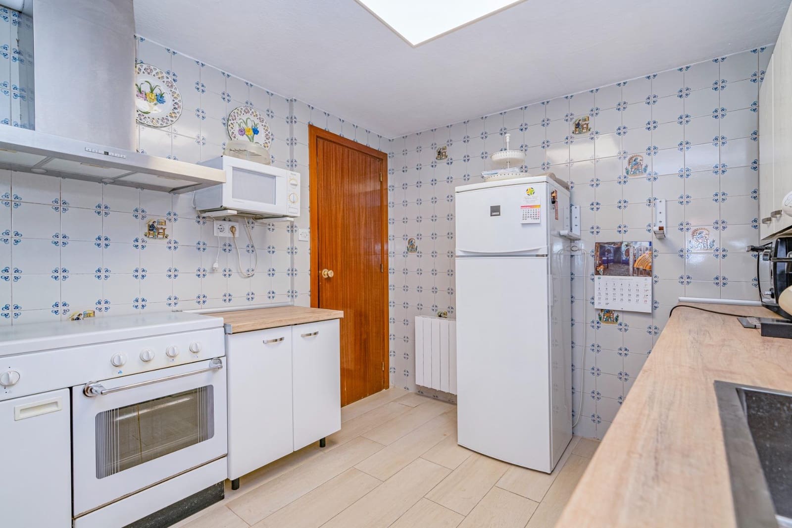 4 makuuhuone Asunto myytävänä paikassa Granada kaupunki mukana 
autotalli - 333 000 € (Ref: 9674990)