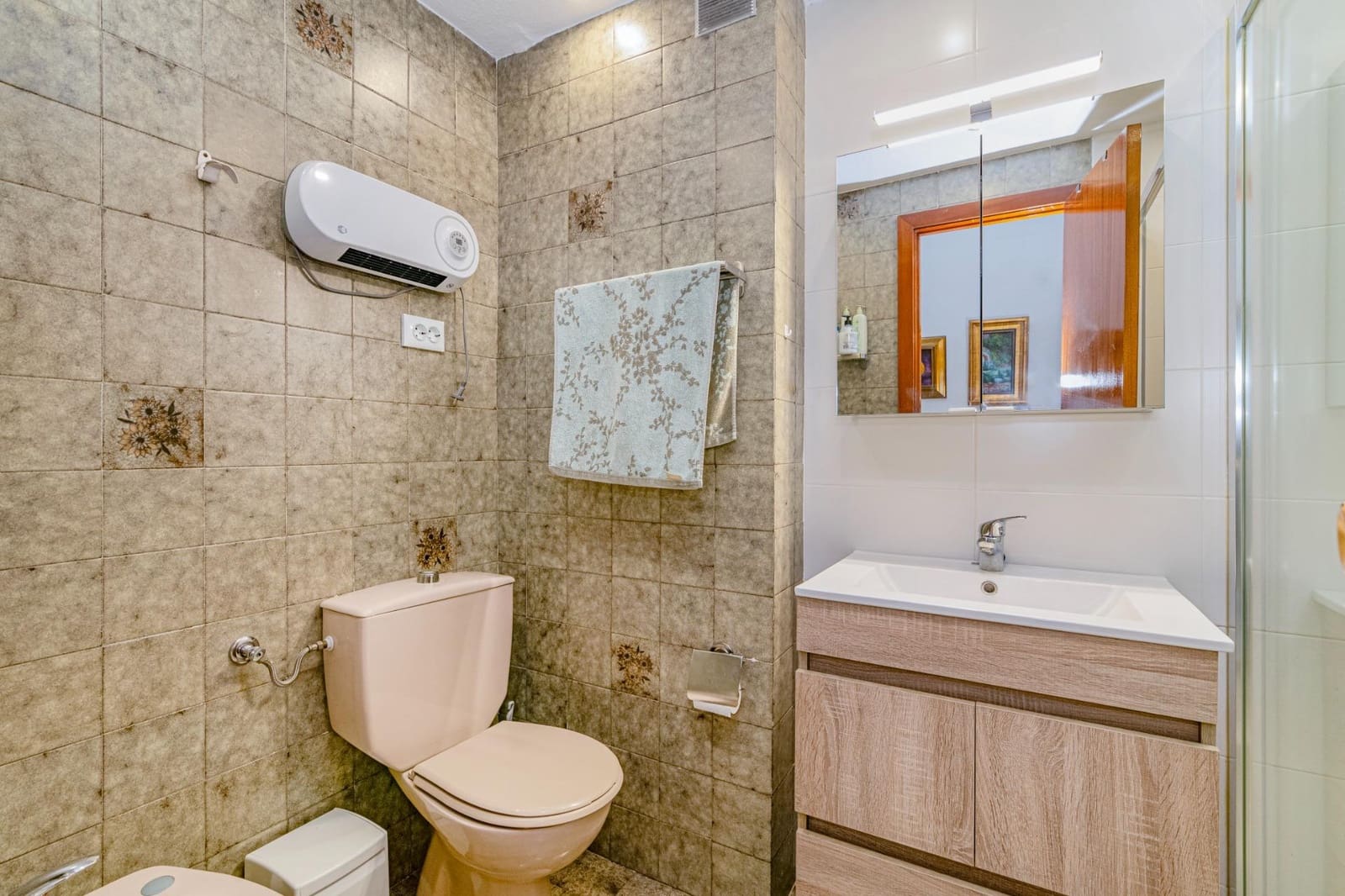 4 makuuhuone Asunto myytävänä paikassa Granada kaupunki mukana 
autotalli - 333 000 € (Ref: 9674990)