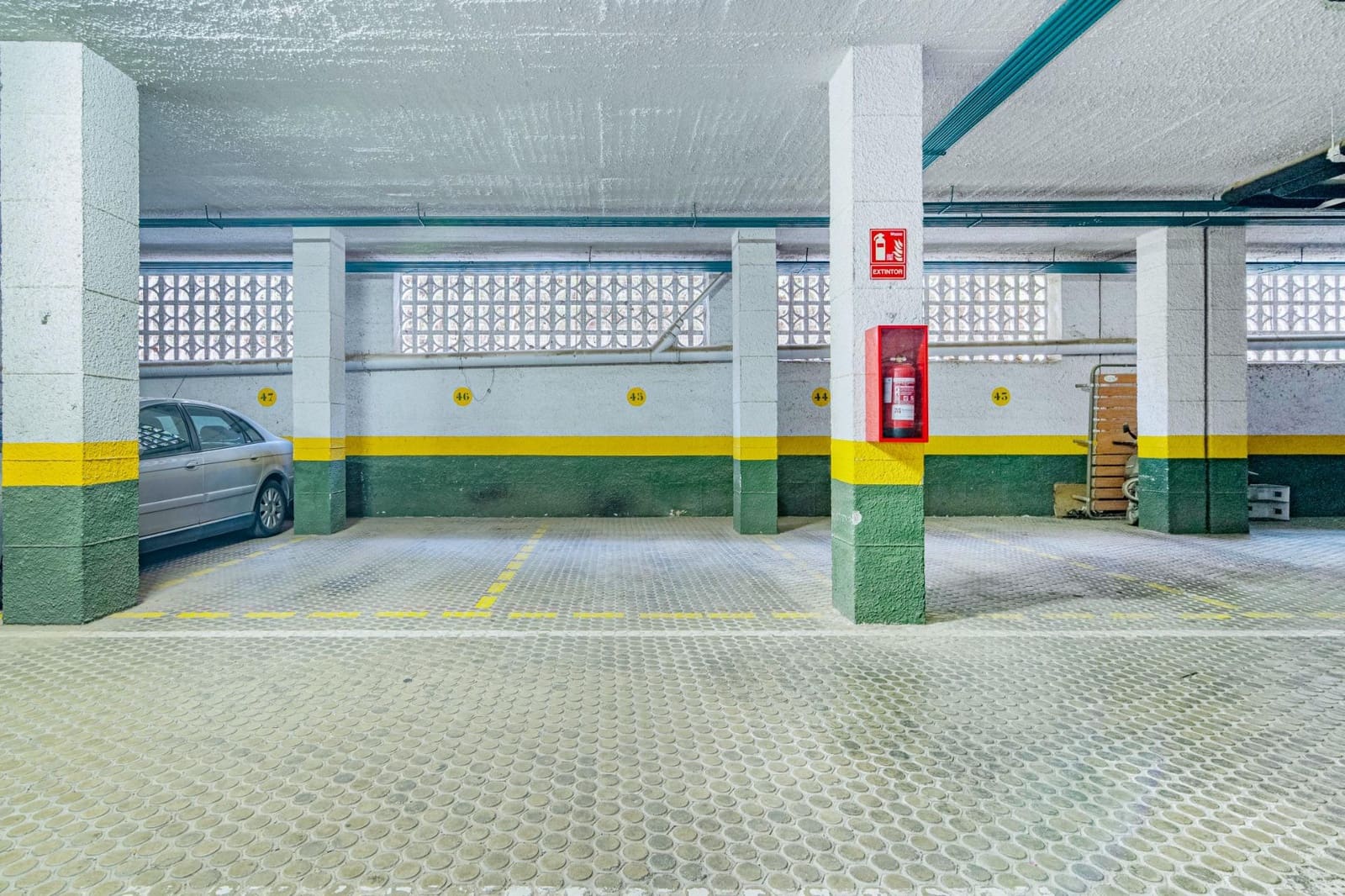 4 makuuhuone Asunto myytävänä paikassa Granada kaupunki mukana 
autotalli - 333 000 € (Ref: 9674990)