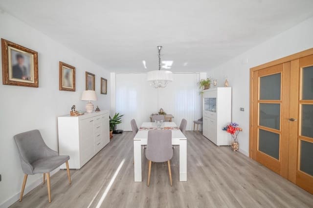 Chalet de 3 habitaciones en Güéjar Sierra en venta con garaje - 349.000 € (Ref: 9674991)