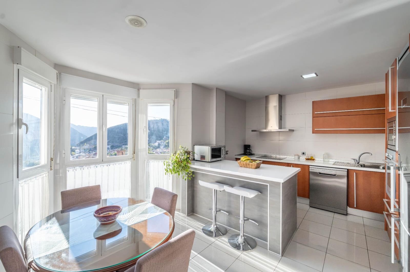 3 sypialnia Willa na sprzedaż w Guejar Sierra z garażem - 349 000 € (Ref: 9674991)