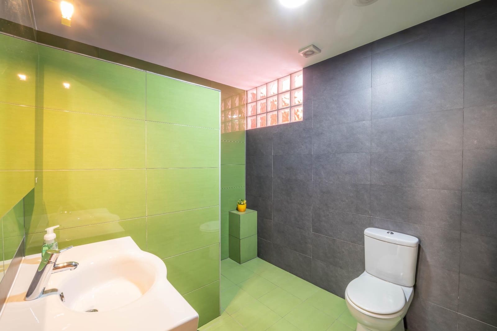 3 sypialnia Willa na sprzedaż w Guejar Sierra z garażem - 349 000 € (Ref: 9674991)