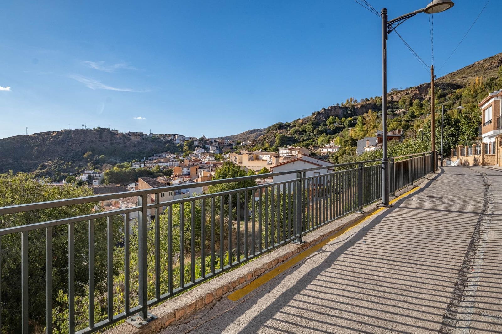 3 sypialnia Willa na sprzedaż w Guejar Sierra z garażem - 349 000 € (Ref: 9674991)