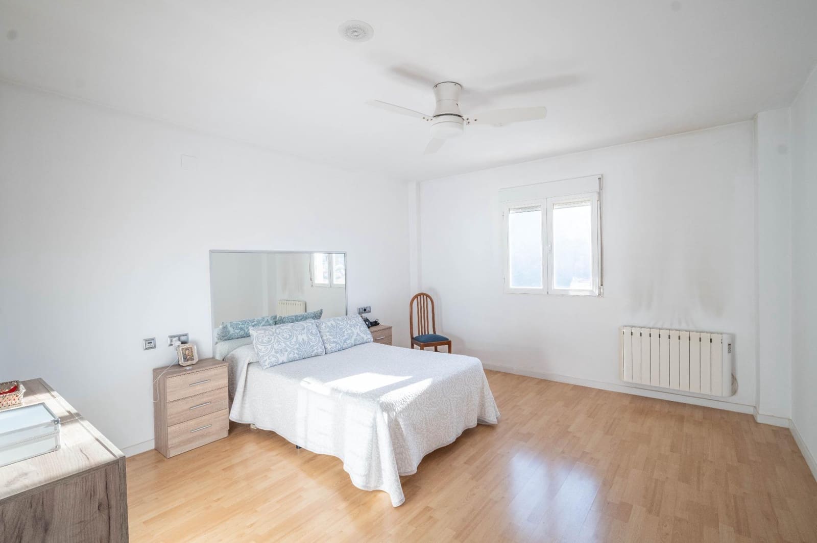 3 sypialnia Willa na sprzedaż w Guejar Sierra z garażem - 349 000 € (Ref: 9674991)