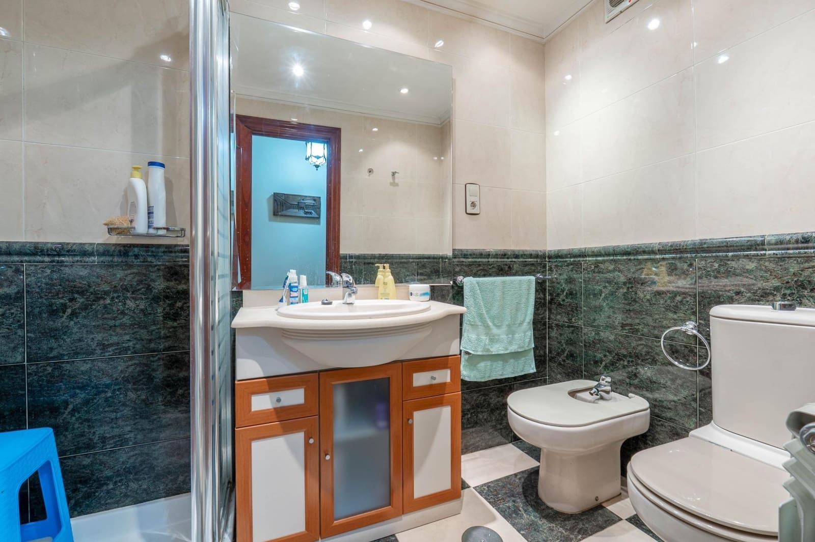 3 slaapkamer Flat te koop in Granada stad - € 390.000 (Ref: 9674992)