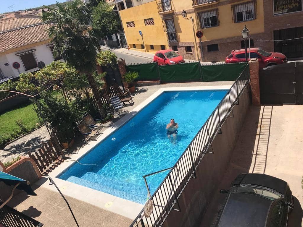 5 bedroom Villa for sale in La Zubia with garage - € 460,000 (Ref: 9674993)