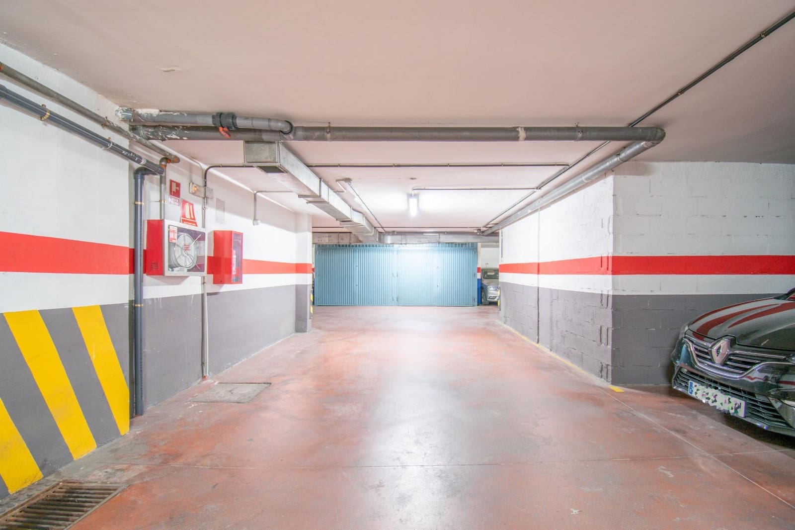 Garage for sale in Granada city - € 16,000 (Ref: 9674995)