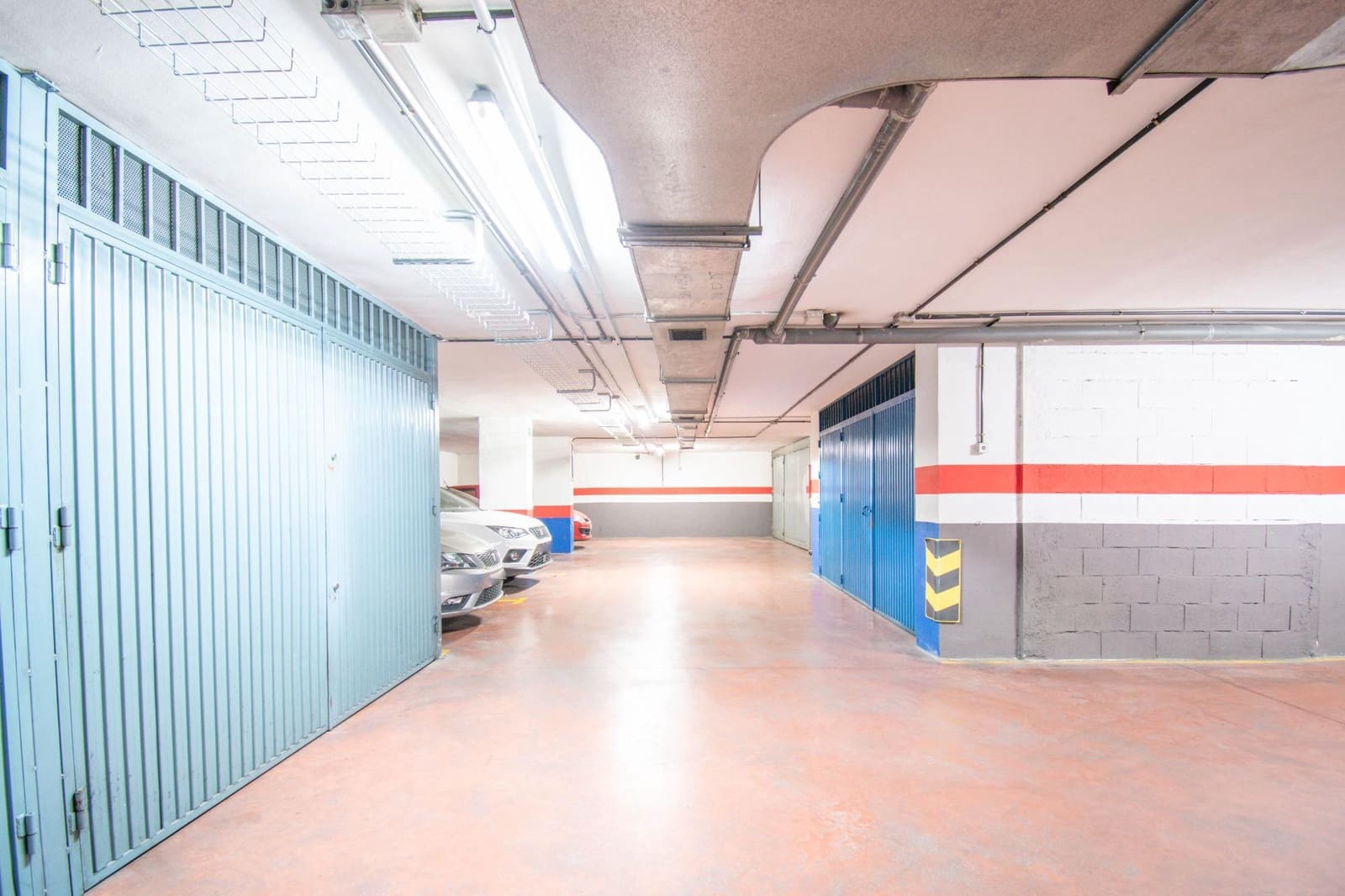 Garage for sale in Granada city - € 16,000 (Ref: 9674995)