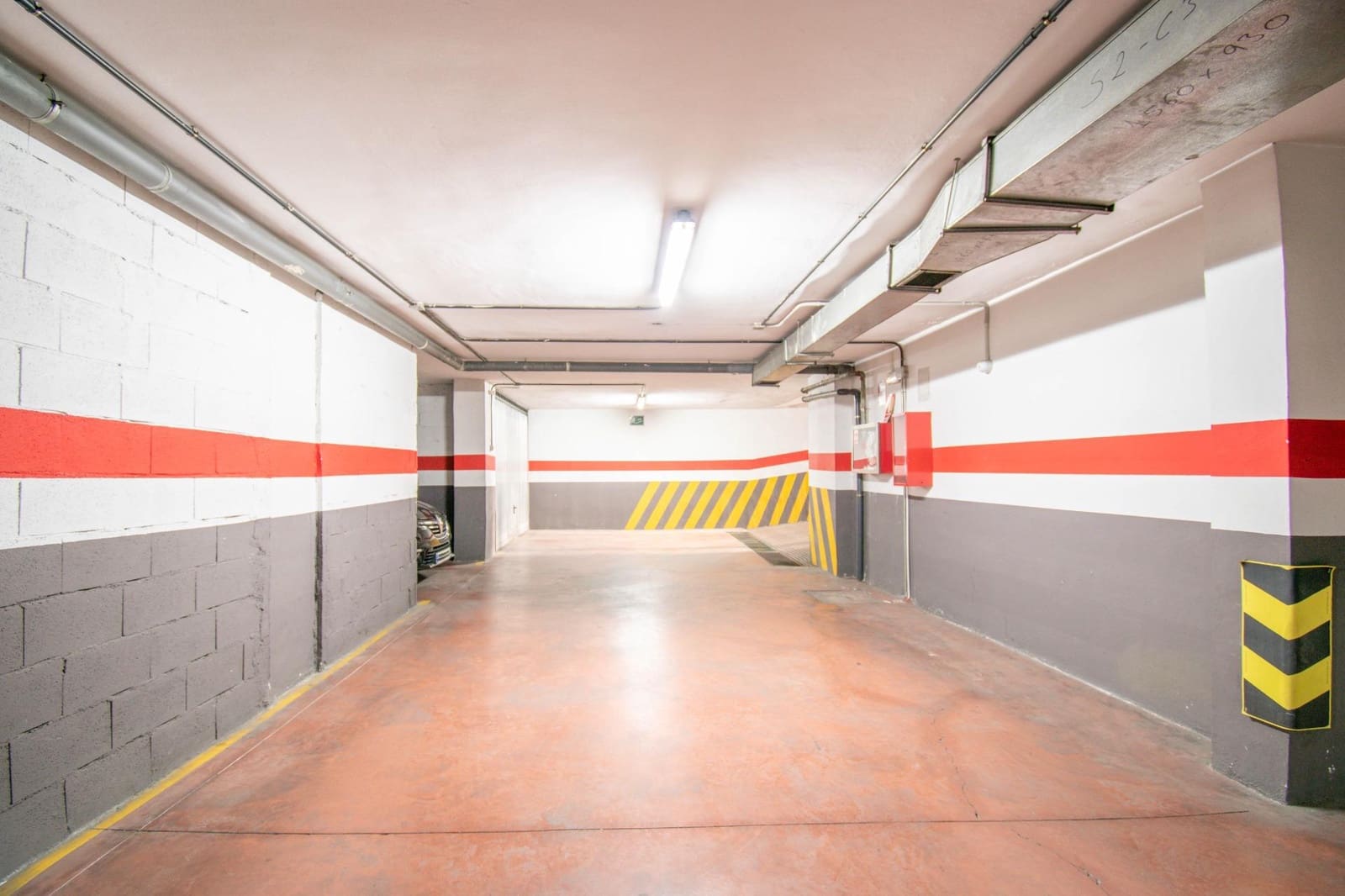 Garage for sale in Granada city - € 16,000 (Ref: 9674995)