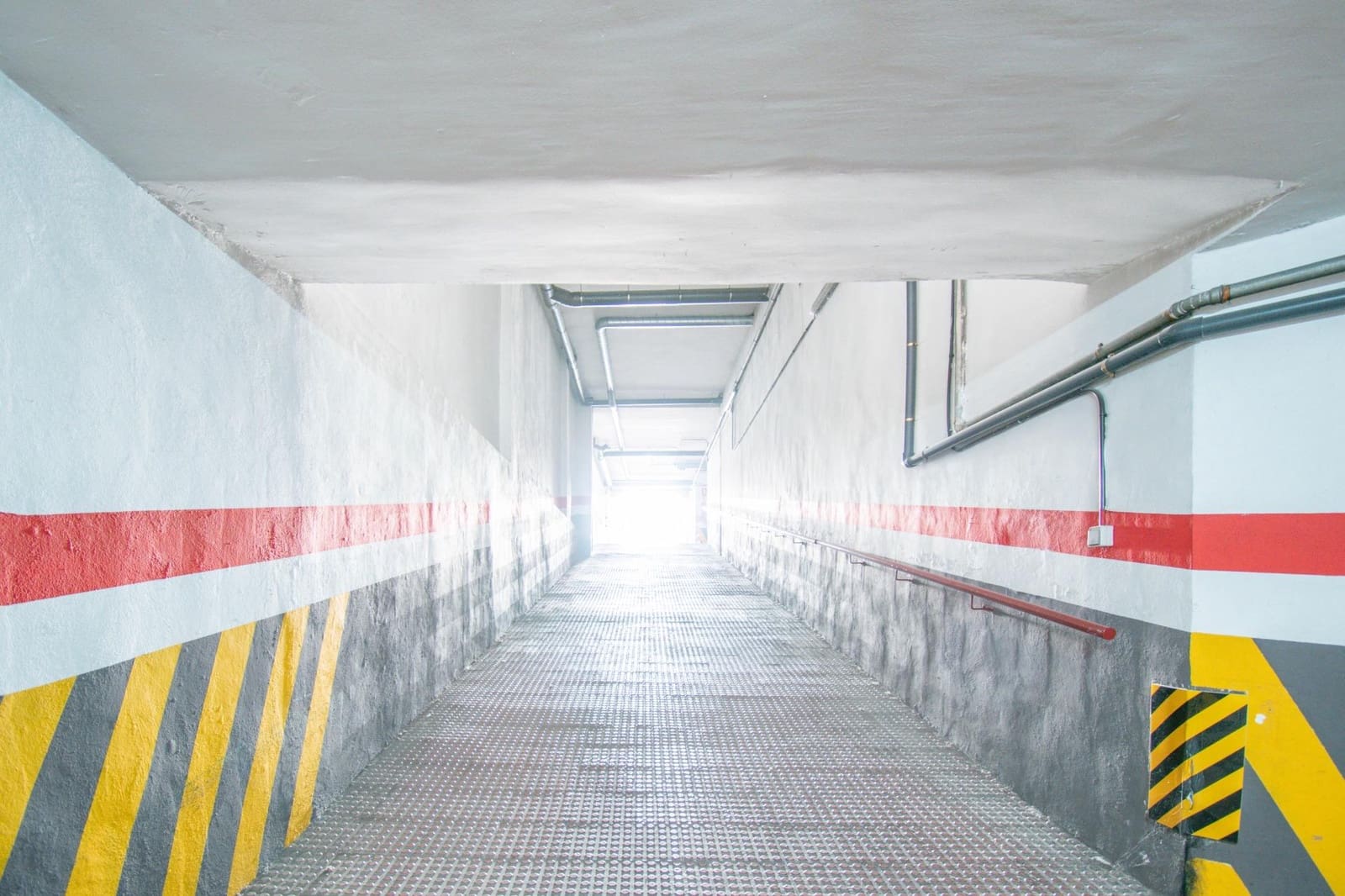 Garage for sale in Granada city - € 16,000 (Ref: 9674995)