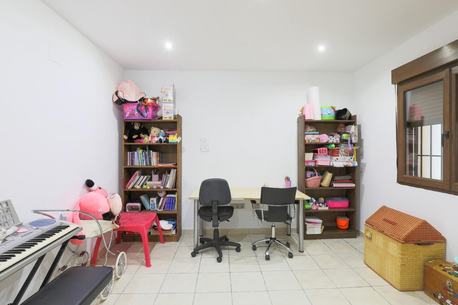 Chalet de 5 habitaciones en Padul en venta con garaje - 380.000 € (Ref: 9674997)