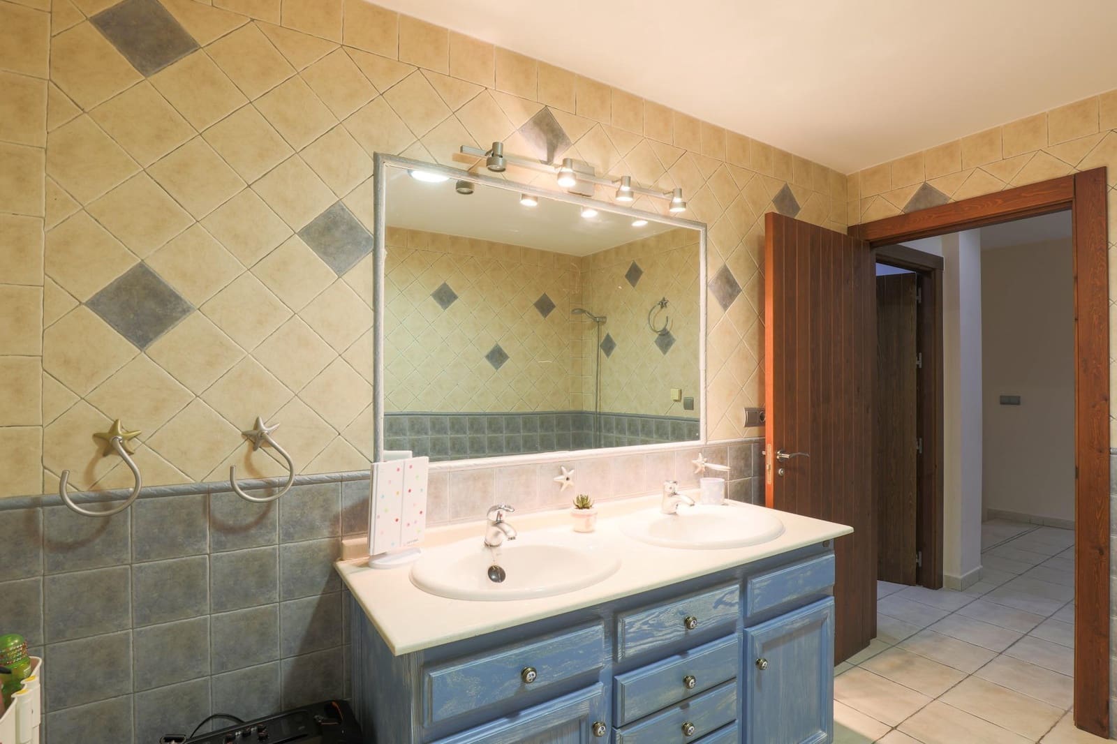 Chalet de 5 habitaciones en Padul en venta con garaje - 380.000 € (Ref: 9674997)