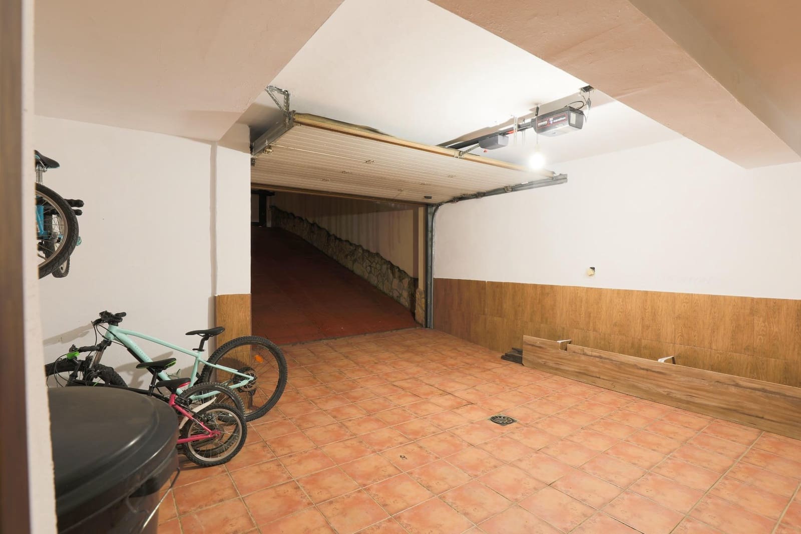 Chalet de 5 habitaciones en Padul en venta con garaje - 380.000 € (Ref: 9674997)