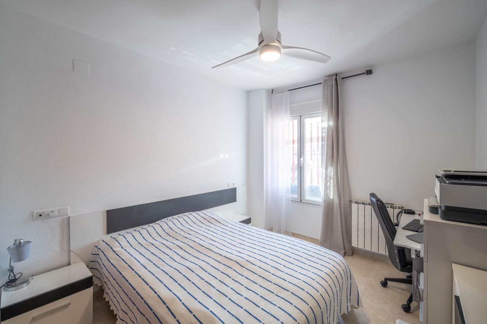 3 Zimmer Wohnung zu verkaufen in Granada Stadt mit Garage - 227.990 € (Ref: 9674998)