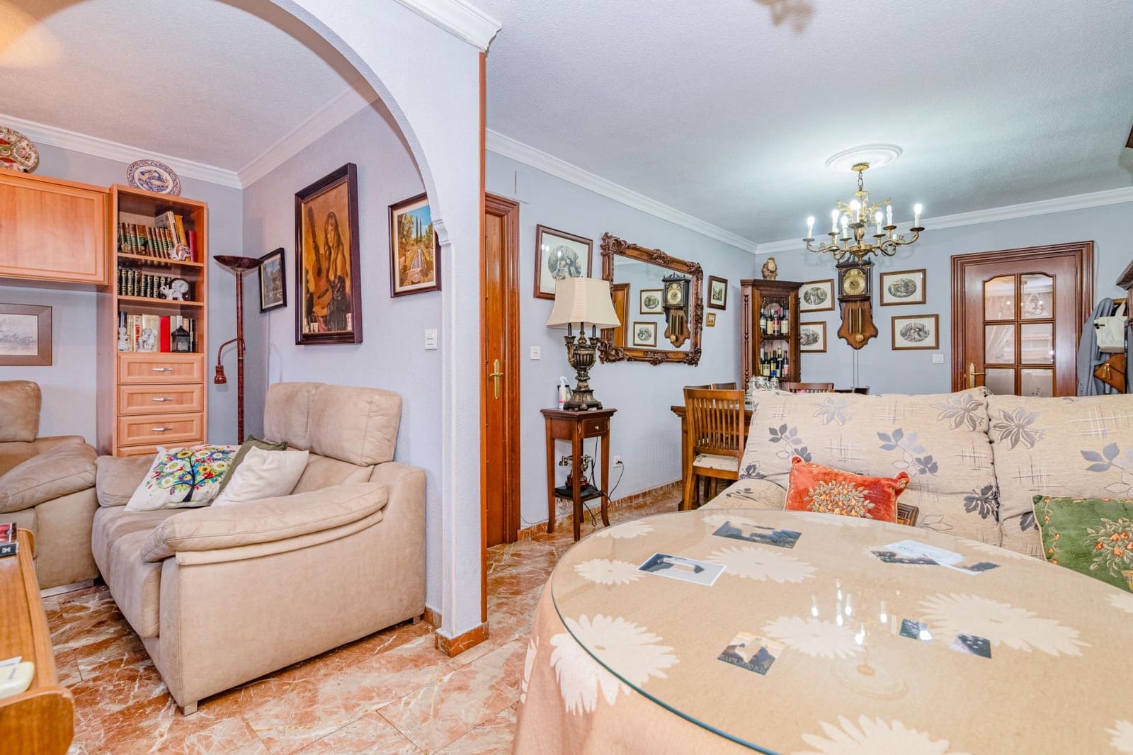 4 bedroom Flat for sale in Granada city with garage - € 360,000 (Ref: 9674999)