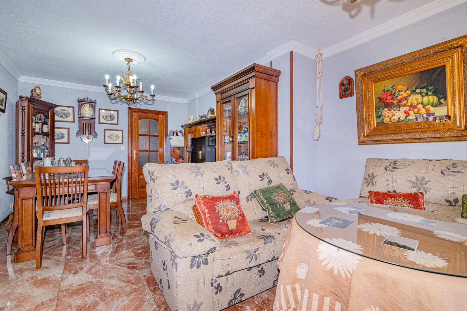 4 bedroom Flat for sale in Granada city with garage - € 360,000 (Ref: 9674999)