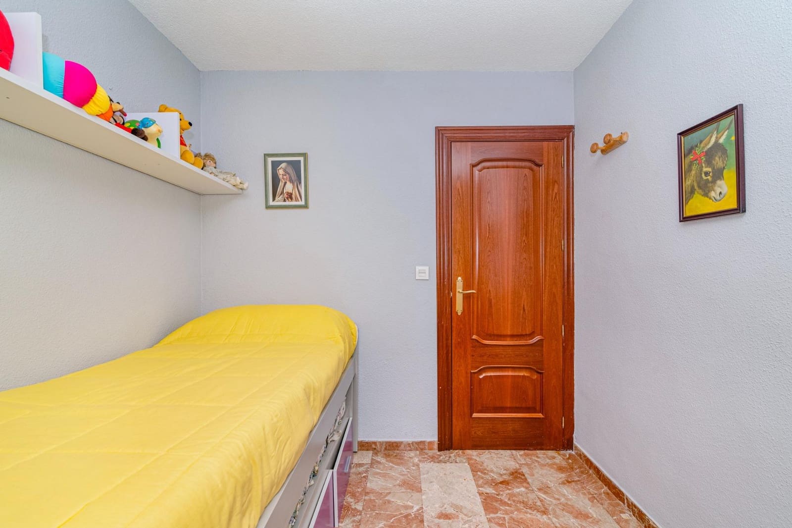 4 bedroom Flat for sale in Granada city with garage - € 360,000 (Ref: 9674999)