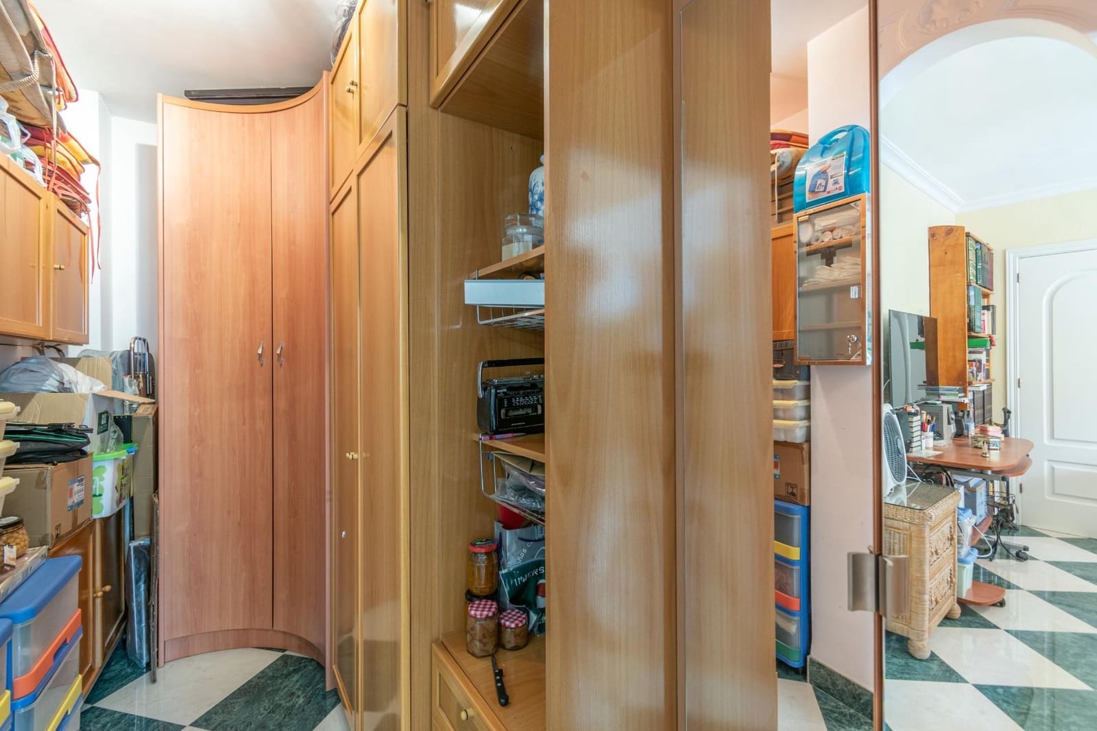 4 slaapkamer Rijtjeshuis te koop in Las Gabias met garage - € 310.000 (Ref: 9675000)