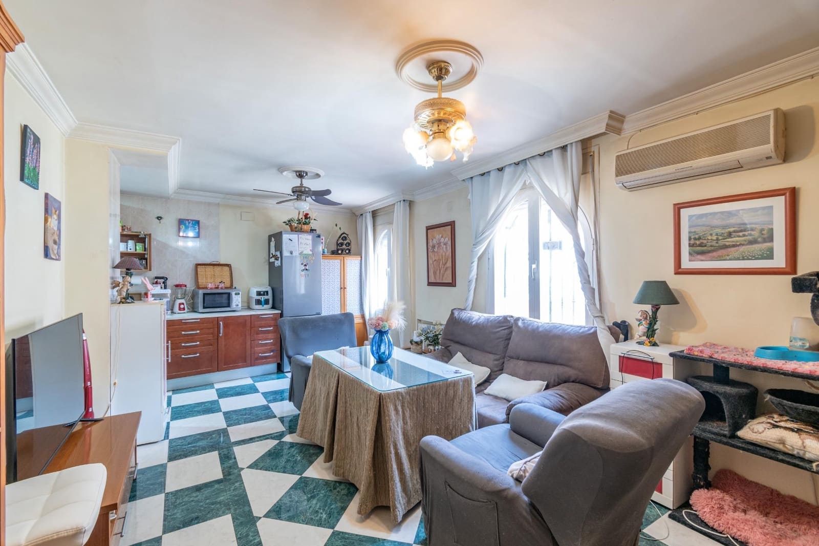 4 slaapkamer Rijtjeshuis te koop in Las Gabias met garage - € 310.000 (Ref: 9675000)