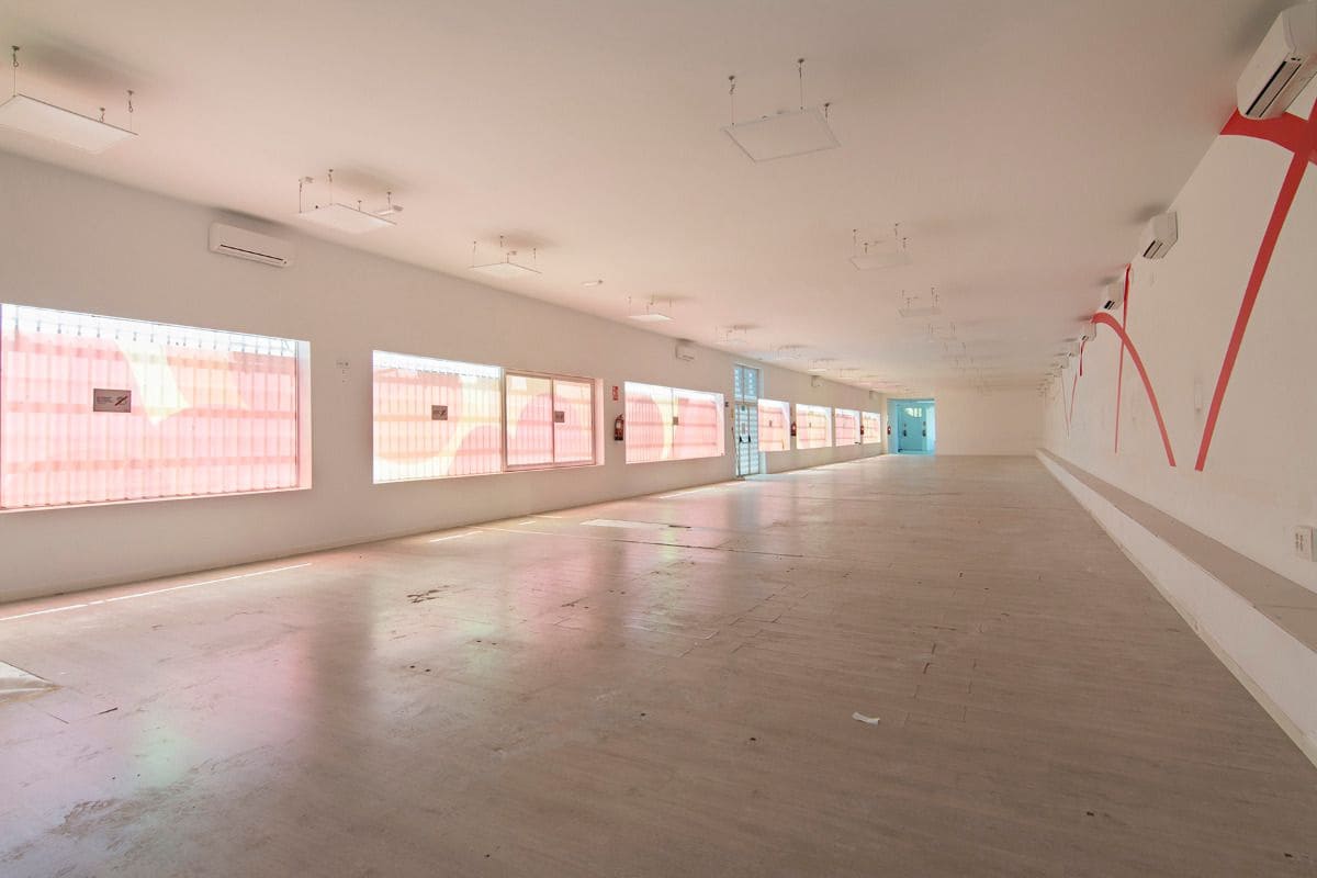 Business for sale in Pulianas with garage - € 1,200,000 (Ref: 9675001)