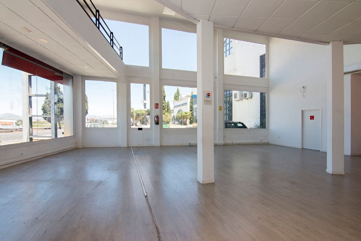 Business for sale in Pulianas with garage - € 1,200,000 (Ref: 9675001)