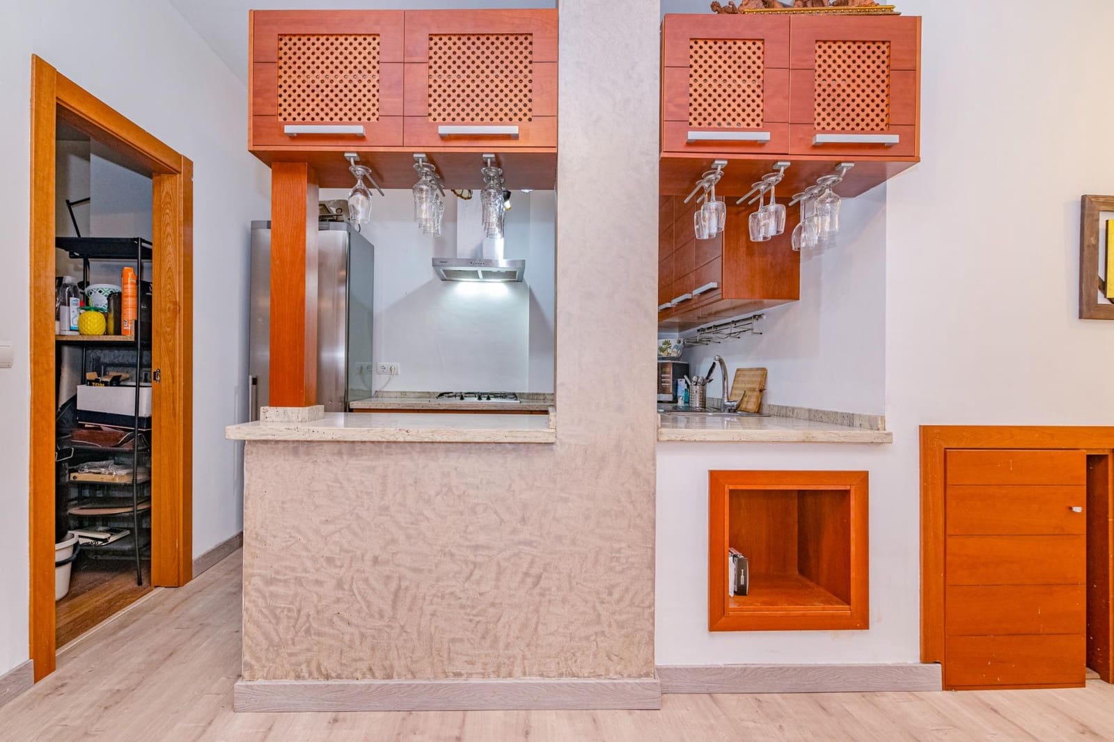 6 bedroom Terraced Villa for sale in Granada city - € 385,000 (Ref: 9675003)