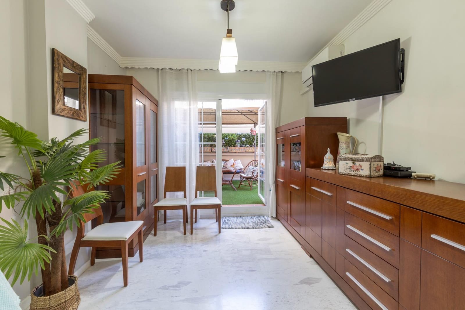 Piso de 2 habitaciones en Churriana de la Vega en venta - 179.900 € (Ref: 9675005)