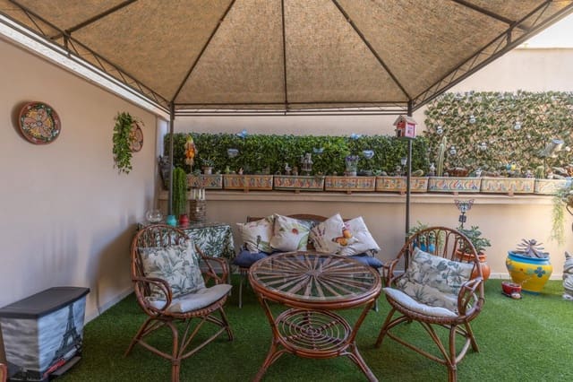 Piso de 2 habitaciones en Churriana de la Vega en venta - 179.900 € (Ref: 9675005)