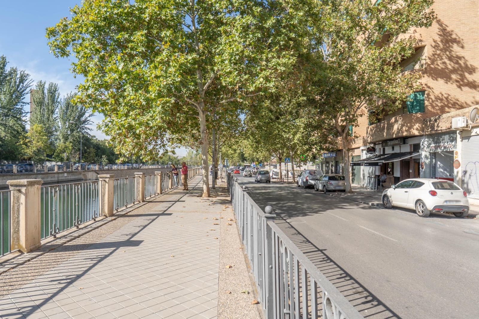 Garage for sale in Granada city - € 35,000 (Ref: 9675006)