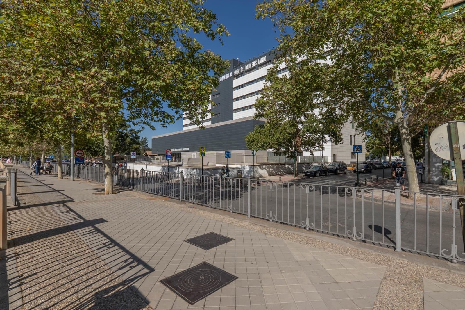 Garage for sale in Granada city - € 35,000 (Ref: 9675006)