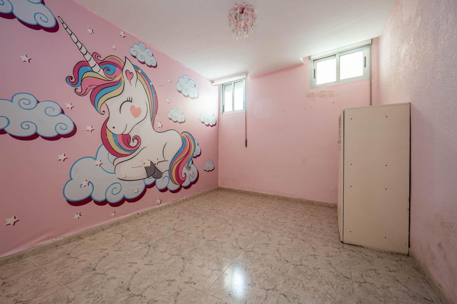 11 sypialnia Apartament na sprzedaż w Guadix z garażem - 300 000 € (Ref: 9675007)