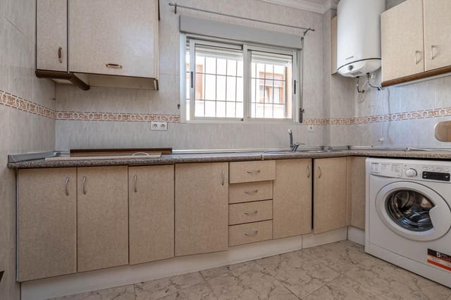 11 sypialnia Apartament na sprzedaż w Guadix z garażem - 300 000 € (Ref: 9675007)