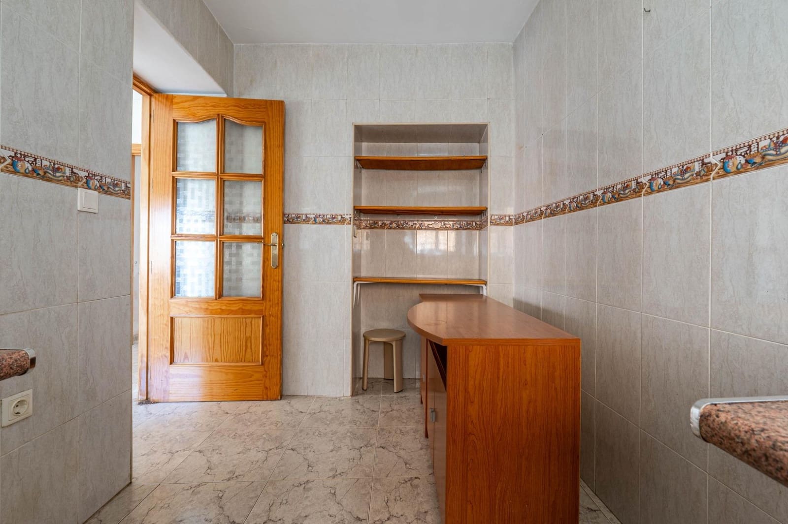 11 sypialnia Apartament na sprzedaż w Guadix z garażem - 300 000 € (Ref: 9675007)