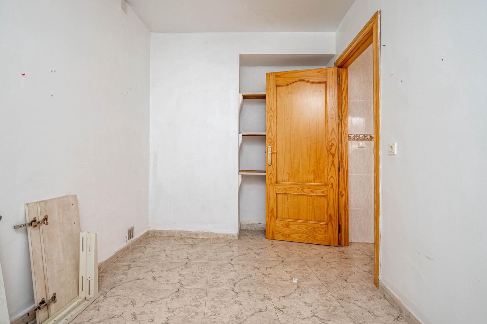11 sypialnia Apartament na sprzedaż w Guadix z garażem - 300 000 € (Ref: 9675007)